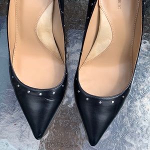 Banana Republic black studded pumps